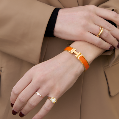 VIP - HELENE Elegante "H" Armband