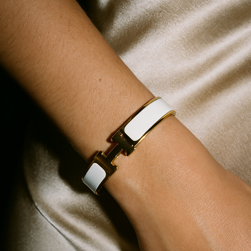 VIP - HELENE Elegante "H" Armband
