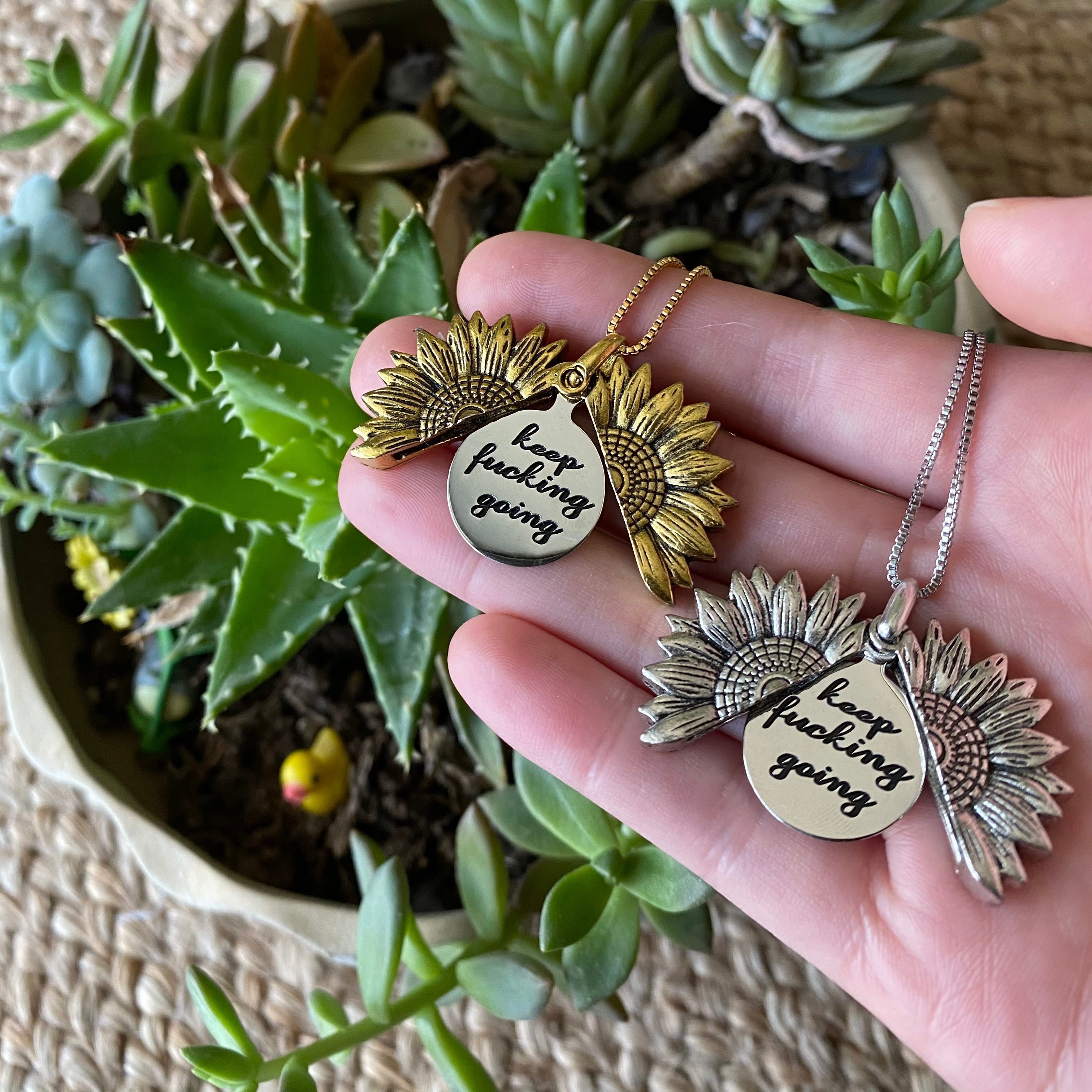 Zonnebloem Ketting - Keep Fucking Going 👊🏻