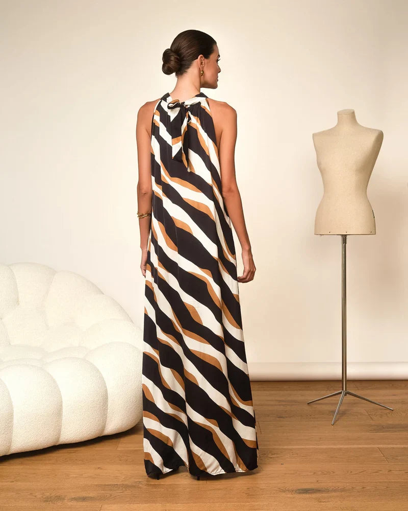 Abito dalla silhouette perfetta | HEXGLAM™ 